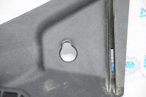 Grila stergatoarelor de plastic Ford C-max MK2 13-18 defectă