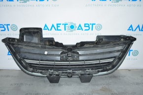 Grila radiatorului Ford Fiesta 11-13 pre-facelift, completă, fără emblemă