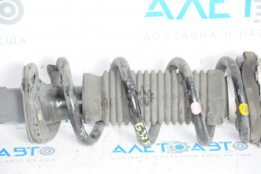 Arcul de suspensie din față dreapta Infiniti G25 G35 G37 4d 06-14