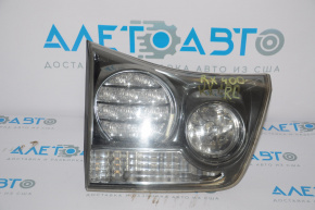 Lampa interioară pentru capacul portbagajului stânga Lexus RX300 RX330 04-06 pre-restilizare, întunecată.