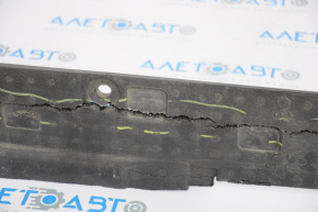 Absorbantul de impact al barei spate superioare Nissan Pathfinder 13-16, subțire, cu fisură.