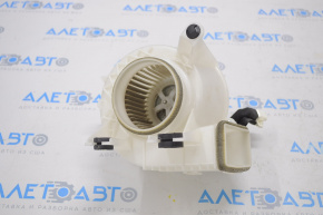 Ventilatorul VVB Toyota Prius V 12-