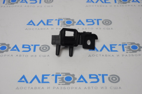 Кронштейн отбойника капота левый Ford Fusion mk5 13-16