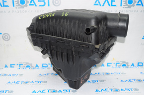 Corpul filtrului de aer Chrysler 300 11- 3.6