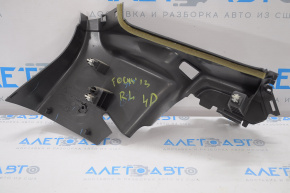 Capac spate central stânga Ford Focus mk3 11-18 4d negru