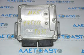 Modulul ECU al motorului Ford Fusion mk5 13-16 2.0T cu cipuri defecte.