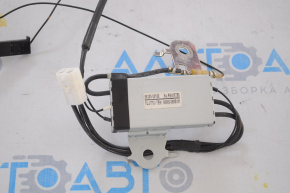 Amplificator de antenă Toyota Camry v55 15-17 SUA