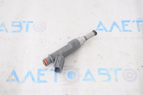 Injectoarele de pulverizare Toyota Prius 50 16-