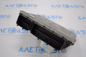 Блок ECU компьютер двигателя Toyota Prius V 12-17