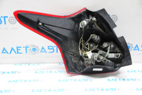 Lampa dreapta Ford Focus mk3 11-14 pre-restilizare 5 uși