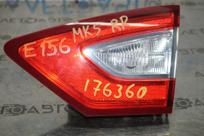 Lampa interioară pentru capacul portbagajului dreapta Ford Fusion mk5 13-16, uzură pe plastic.