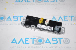 Amplificator de antenă pentru Audi A4 B8 08-16