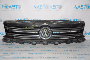 Grila radiatorului asamblată VW Tiguan 12-17 restilizată cu emblemă