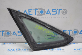 Fereastra din spate dreapta opacă Ford Focus mk3 11-18 4d cu matriță de plastic