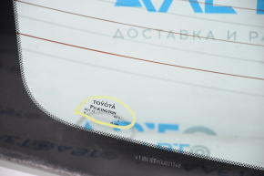 Стекло заднее Toyota Avalon 13-18 песок, царапины