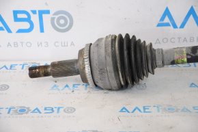 Привод полуось передняя правая Lexus RX350 10-15 FWD, с кронштейном