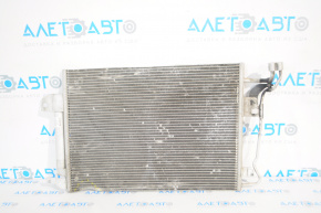 Radiatorul condensatorului de aer condiționat Mazda6 09-13 2.5 este lovit.