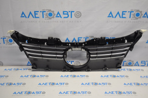 Решетка радиатора grill Lexus CT200h 14-17 рест OEM