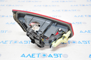 Фонарь внутренний крышка багажника правый BMW 3 F30 12-15
