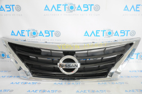 Решетка радиатора grill Nissan Versa 15-19 usa рест