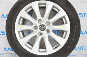 Roată de 17 inch pentru Toyota Camry v70 18- cu o jantă ușoară.