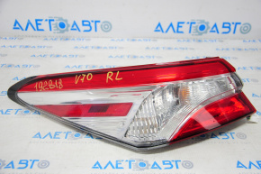 Lampa exterioară aripă stângă Toyota Camry v70 18-