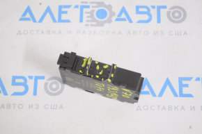 Modulul de control al gateway-ului rețelei ECM al șasiului Toyota Camry v70 18- nu are fixare