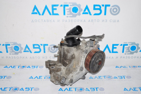 Pompă de apă Toyota Rav4 13-18 cu carcasă de termostat.