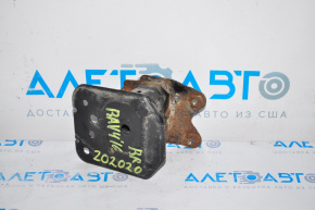 Dinte amplificator bara spate dreapta Toyota Rav4 13-18 ruginit.