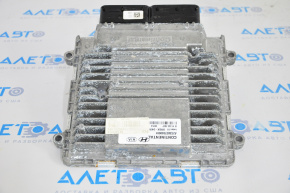 Blocul ECU al calculatorului motorului Hyundai Santa FE Sport 13-18 2.4