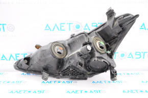 Far dreapta față Nissan Altima 13-15 pre-restilizare, halogen, pentru polizare.