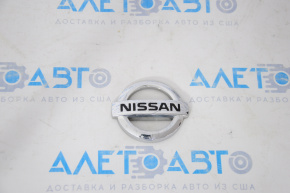 Emblema capacului portbagajului Nissan Maxima A36 16-