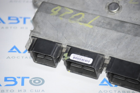 Modulul ECU al motorului Ford Fusion mk5 13-16 2.5 cu cipuri nefuncționale