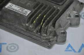 Modulul ECU al motorului Honda Accord 13-17 este defect, nu funcționează.