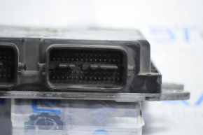 Блок ECU компьютер двигателя Mazda CX-7 06-09 отверстие на корпусе