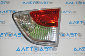 Lampa interioară pentru capacul portbagajului dreapta Nissan Pathfinder 13-16, nou, original OEM.