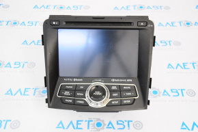 Radio CD player Hyundai Sonata 11-15 cu navigație, crom șters, display nefuncțional, pentru piese de schimb.