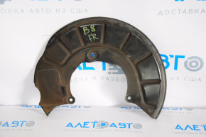 Кожух тормозного диска передний правый VW Passat b8 16-19 USA