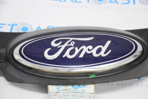 Решетка радиатора grill Ford Focus mk3 11-14 дорест usa с эмблемой мат, примята эмблема