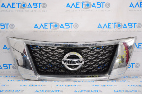 Решетка радиатора grill Nissan Pathfinder 13-16 дорест под камеру с эмблемой