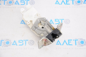 Замок двери багажника Mitsubishi Outlander Sport ASX 10-23