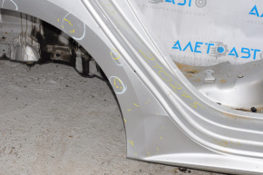 Aripa spate dreapta VW Passat b7 12-15 SUA, argintie, cu lovituri