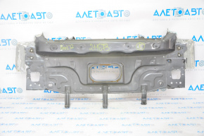 Panoul din spate al VW Beetle 12-19, format din 2 piese, este perforat.