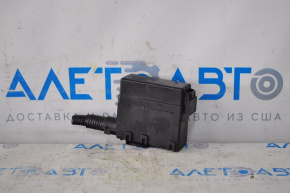 Blocul de relee Nissan Versa Note 13-19