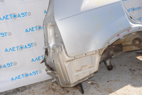 Aripa spate dreapta Kia Sorento 10-15 argintie, cu lovituri