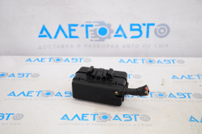 Blocul de relee subcapot mic Lexus RX400h 06-08