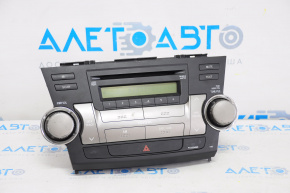 Player radio cu casetofon Toyota Highlander 08-13 cu butoane uzate.