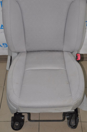 Пассажирское сидение Subaru Forester 14-18 SJ без airbag, механич, тряпка, серая