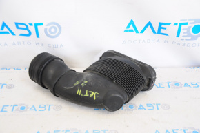 Conducta de aer VW Jetta 11-18 SUA 2.5 către filtru.