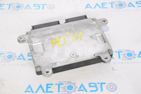 Blocul ECU al motorului Mitsubishi Outlander 14-15 2.4 pre-restilizare.